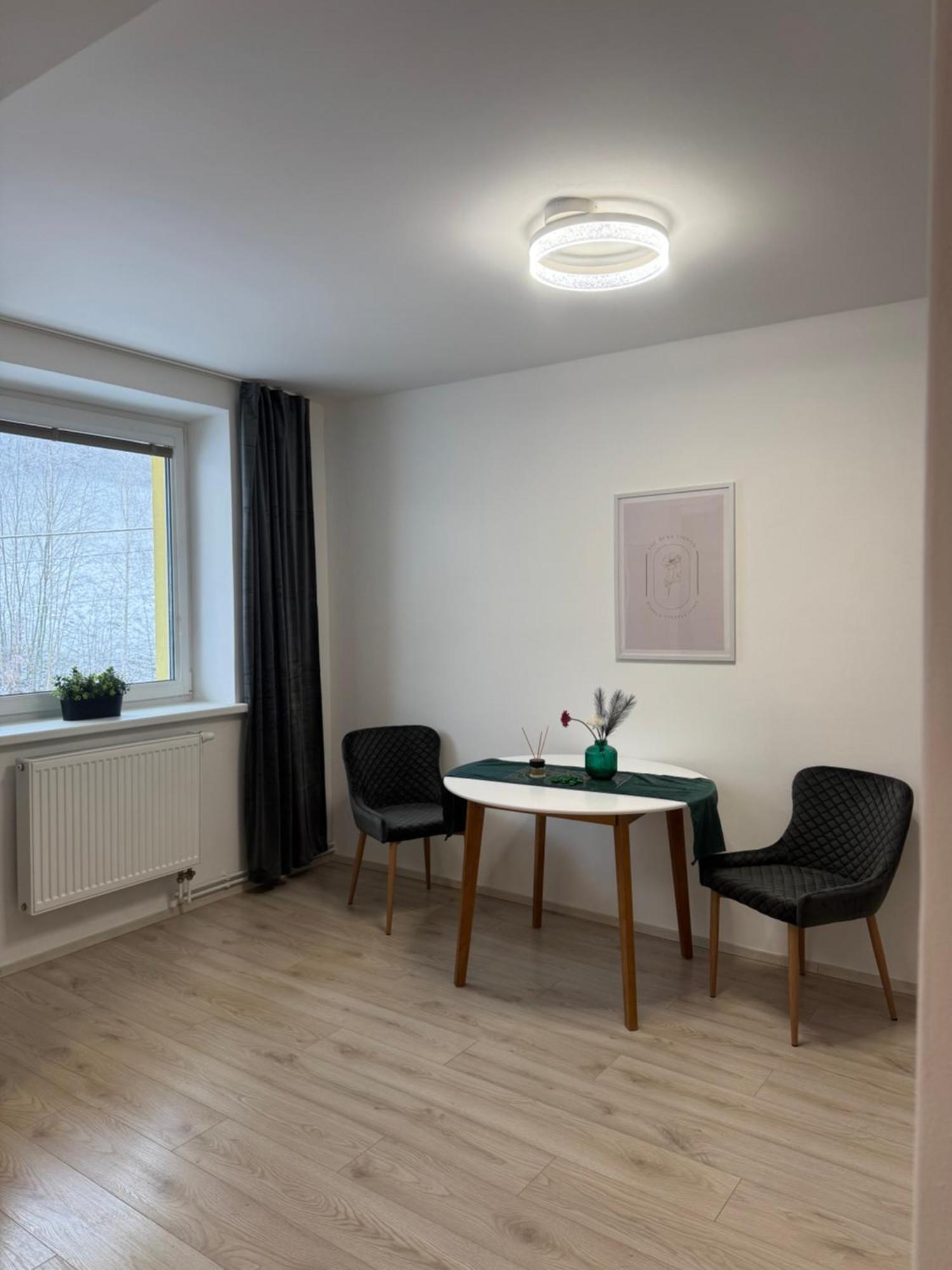 Black & White Apartments, Mytinka, Jesenik Bagian luar foto